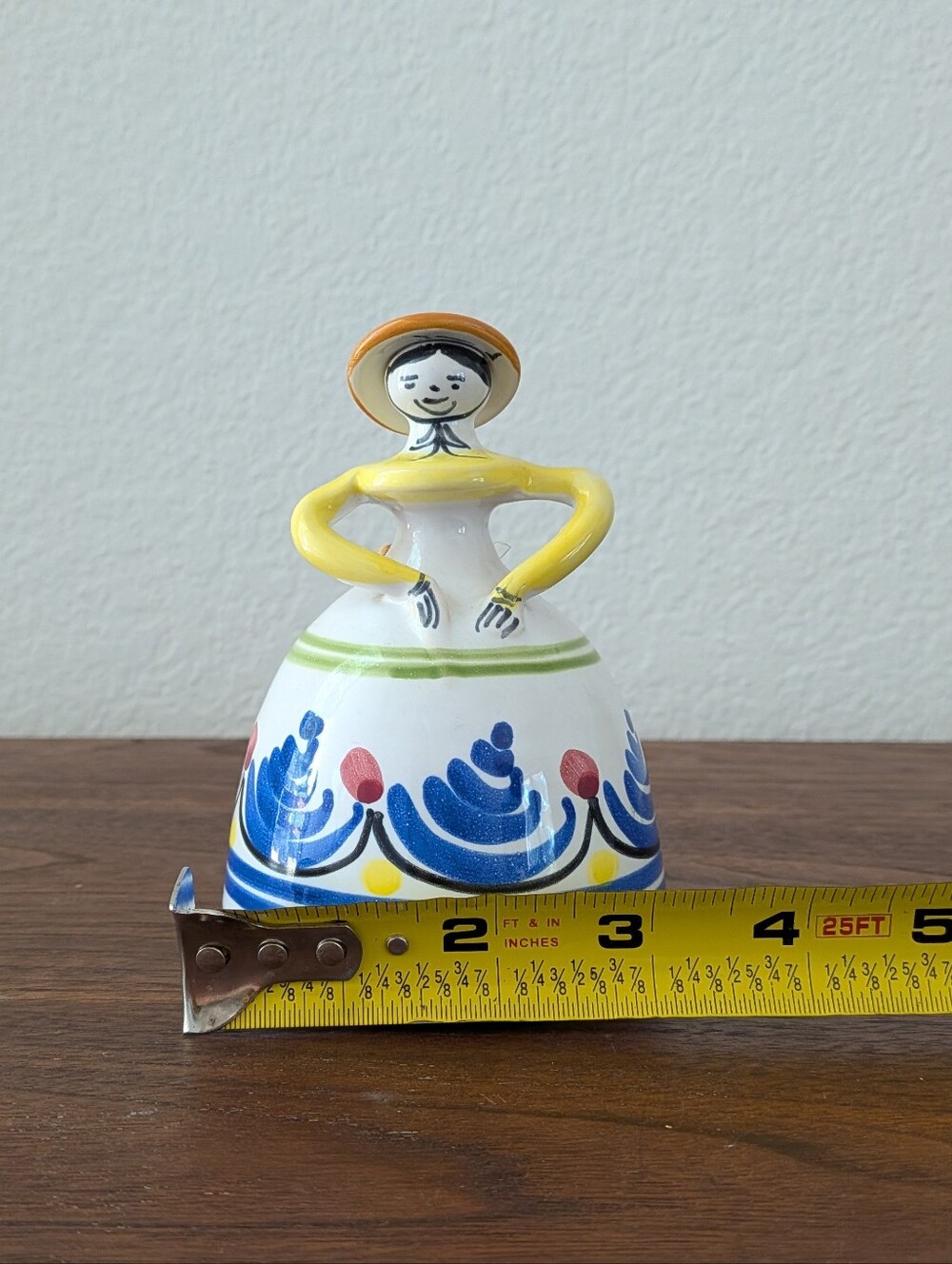 Vintage Ceramic Hand Painted Pottery Bell Lady w/ Hat Spanish Folk Art - Picture 11 of 11